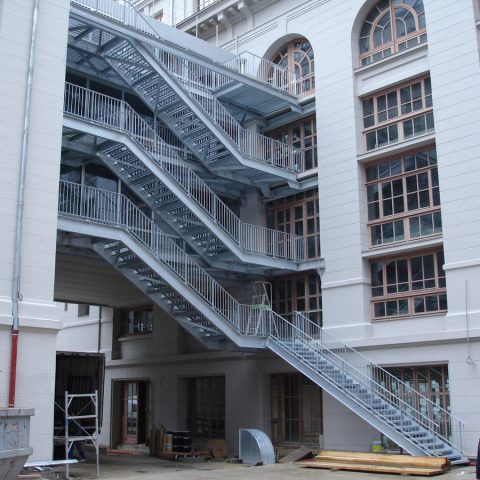 Escaliers de secours – réhabilitation des Grands Moulins de Paris